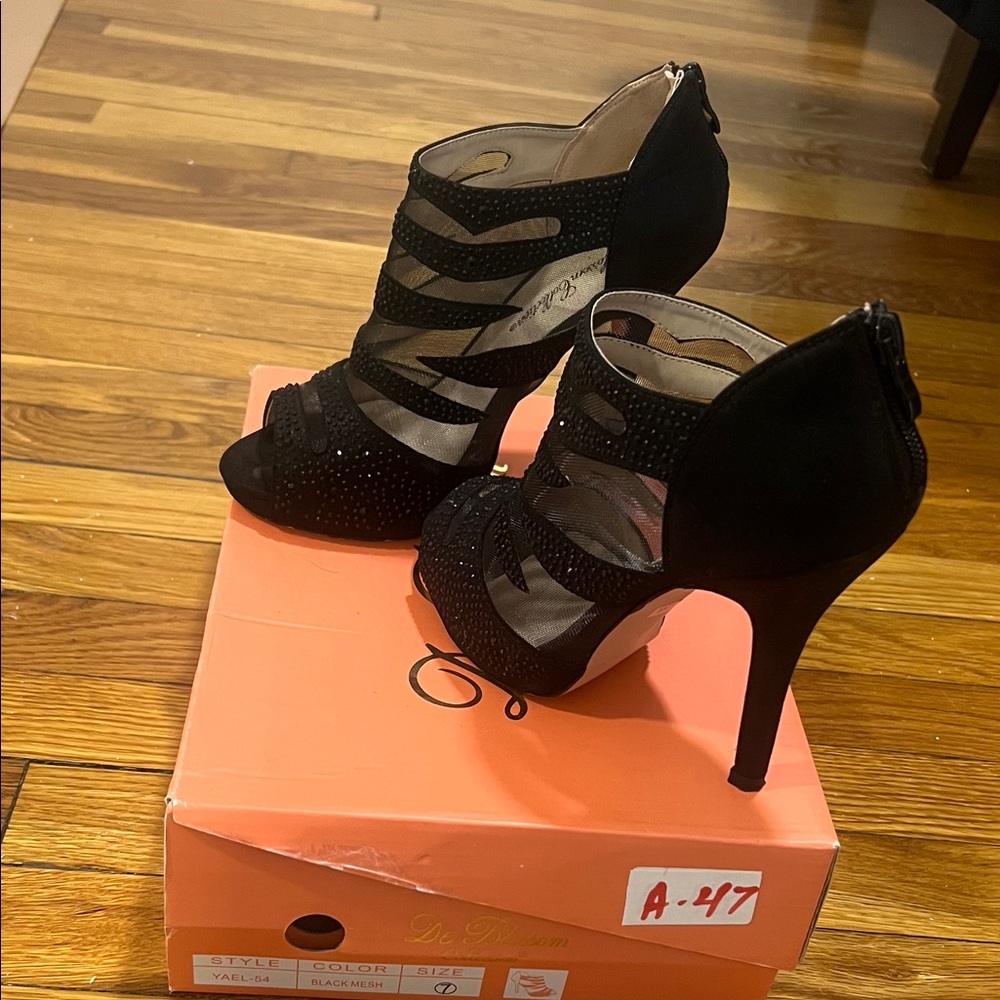De Blossom Collection Black Strappy Heels